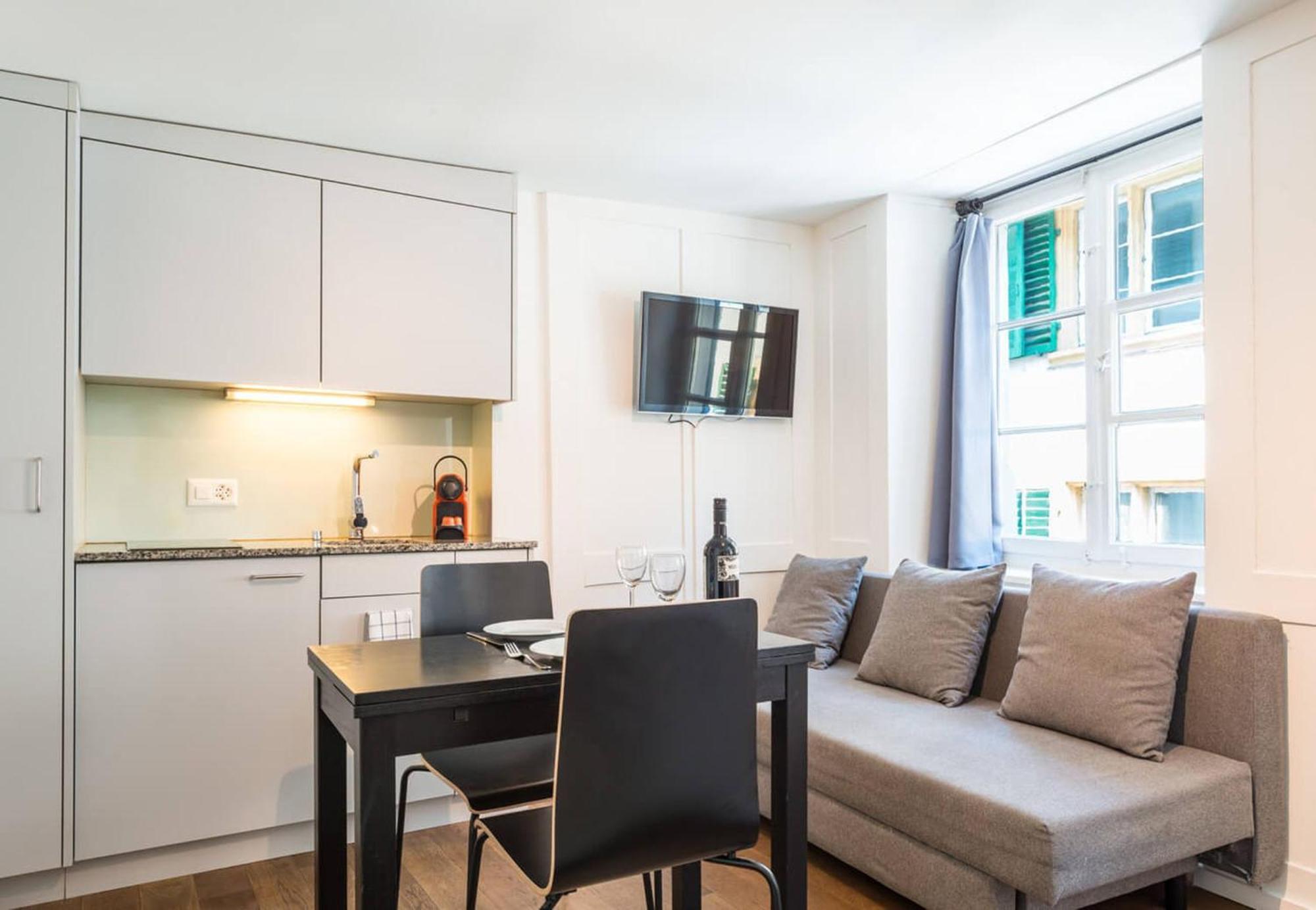 Hitrental Schmidgasse - Apartments Цюрих Екстериор снимка
