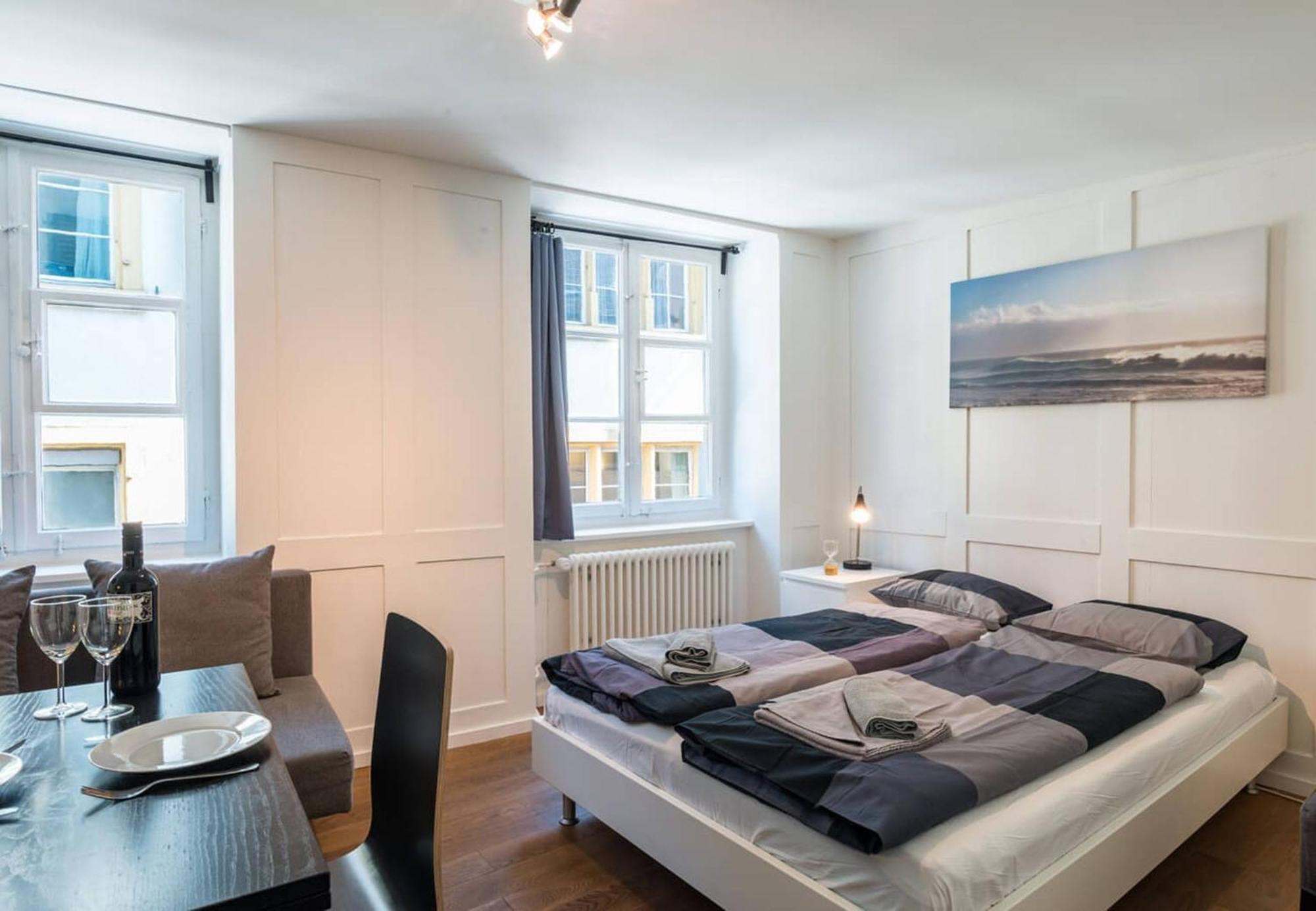 Hitrental Schmidgasse - Apartments Цюрих Екстериор снимка