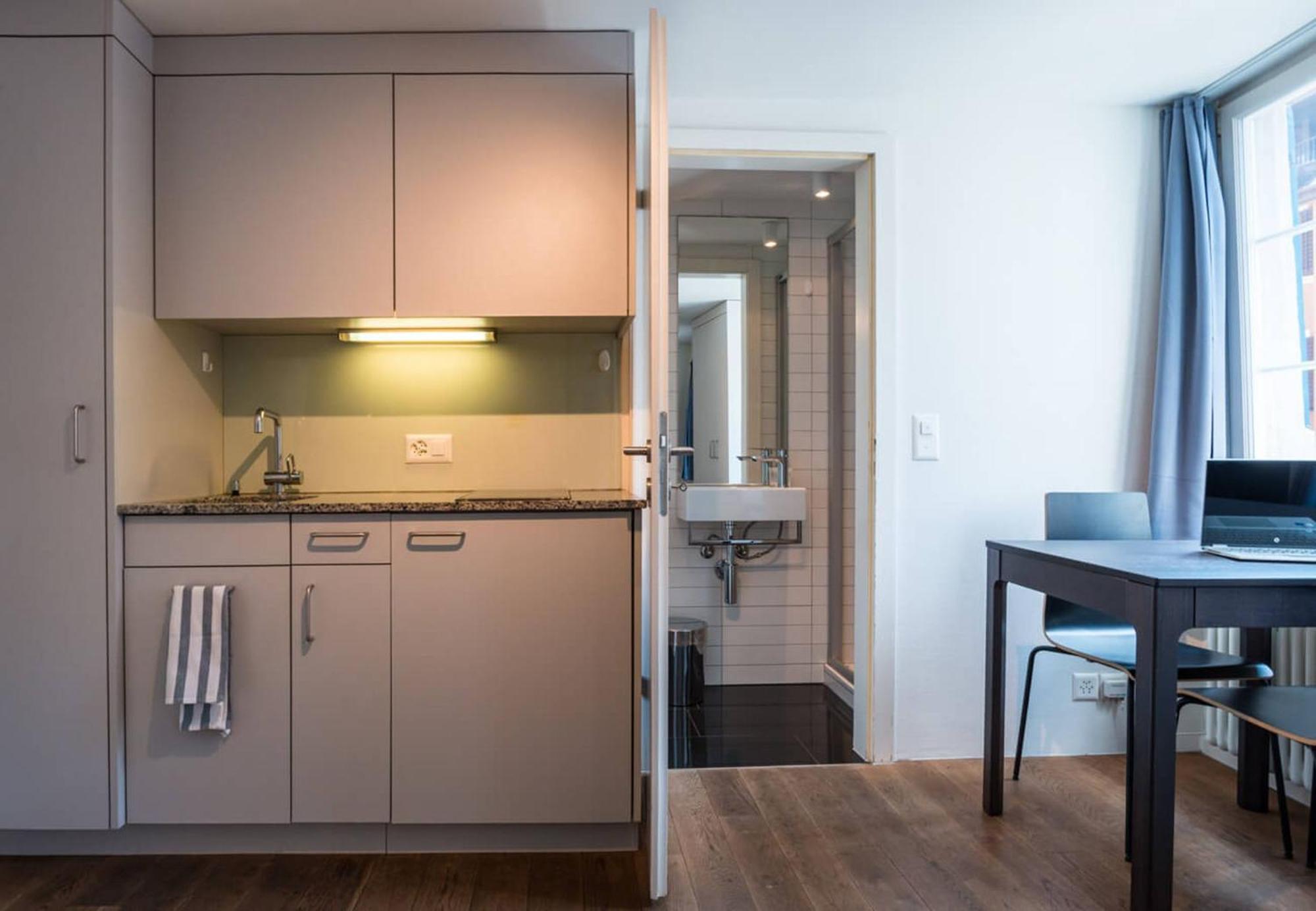 Hitrental Schmidgasse - Apartments Цюрих Екстериор снимка